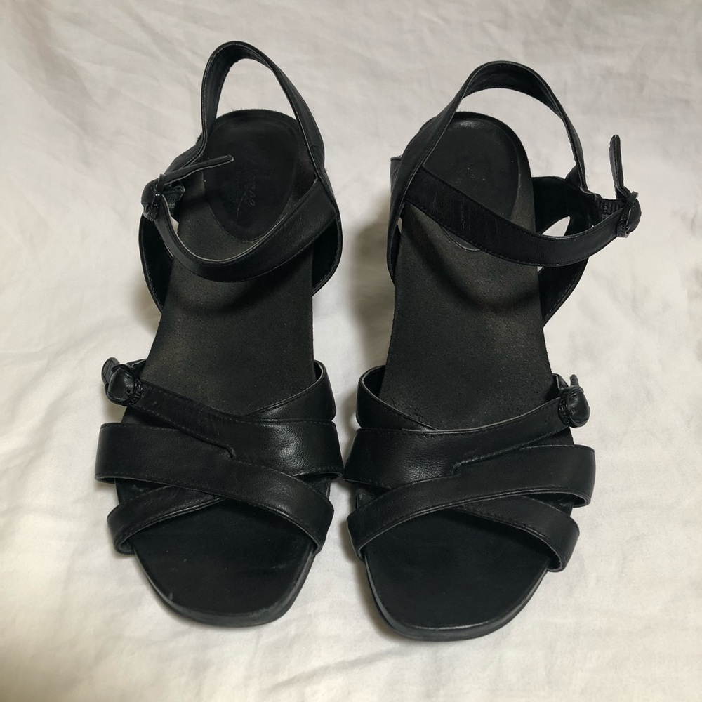 Women’s Aetrex heels, size 8.5